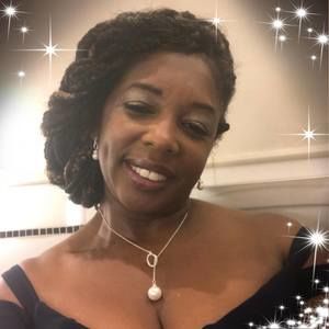 Meet your Posher, Hadjira